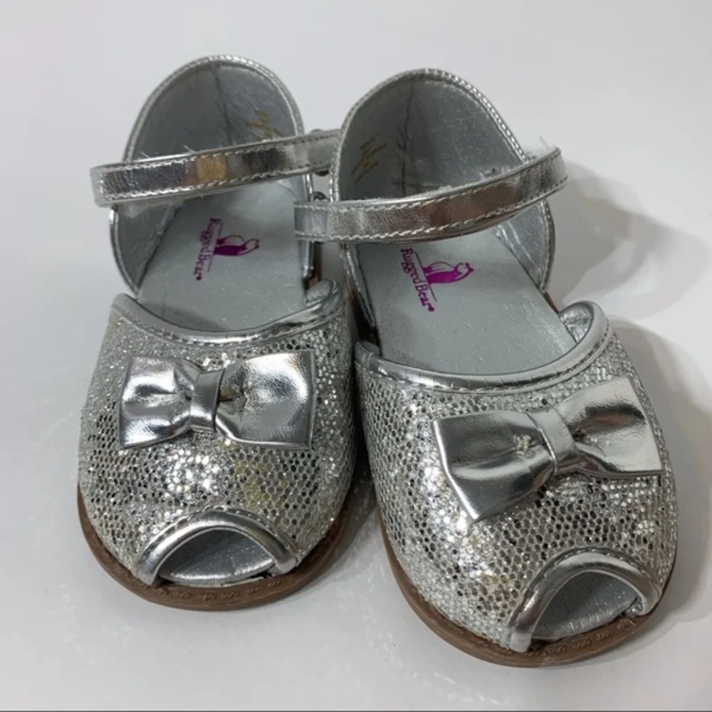 EUC Rugged Bear Silver Sparkly Sandal‎ Style Shoes